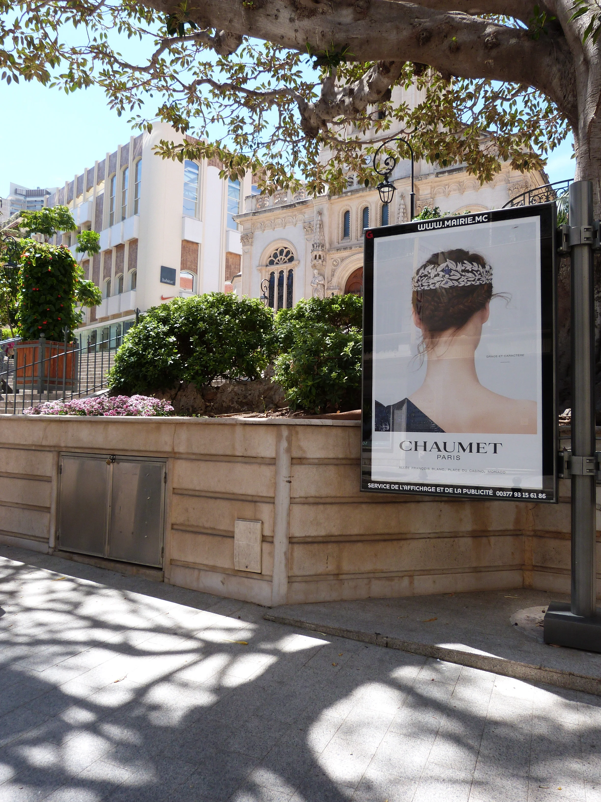 Campagne d'affichage pour la marque Chuamet en principauté de Monaco