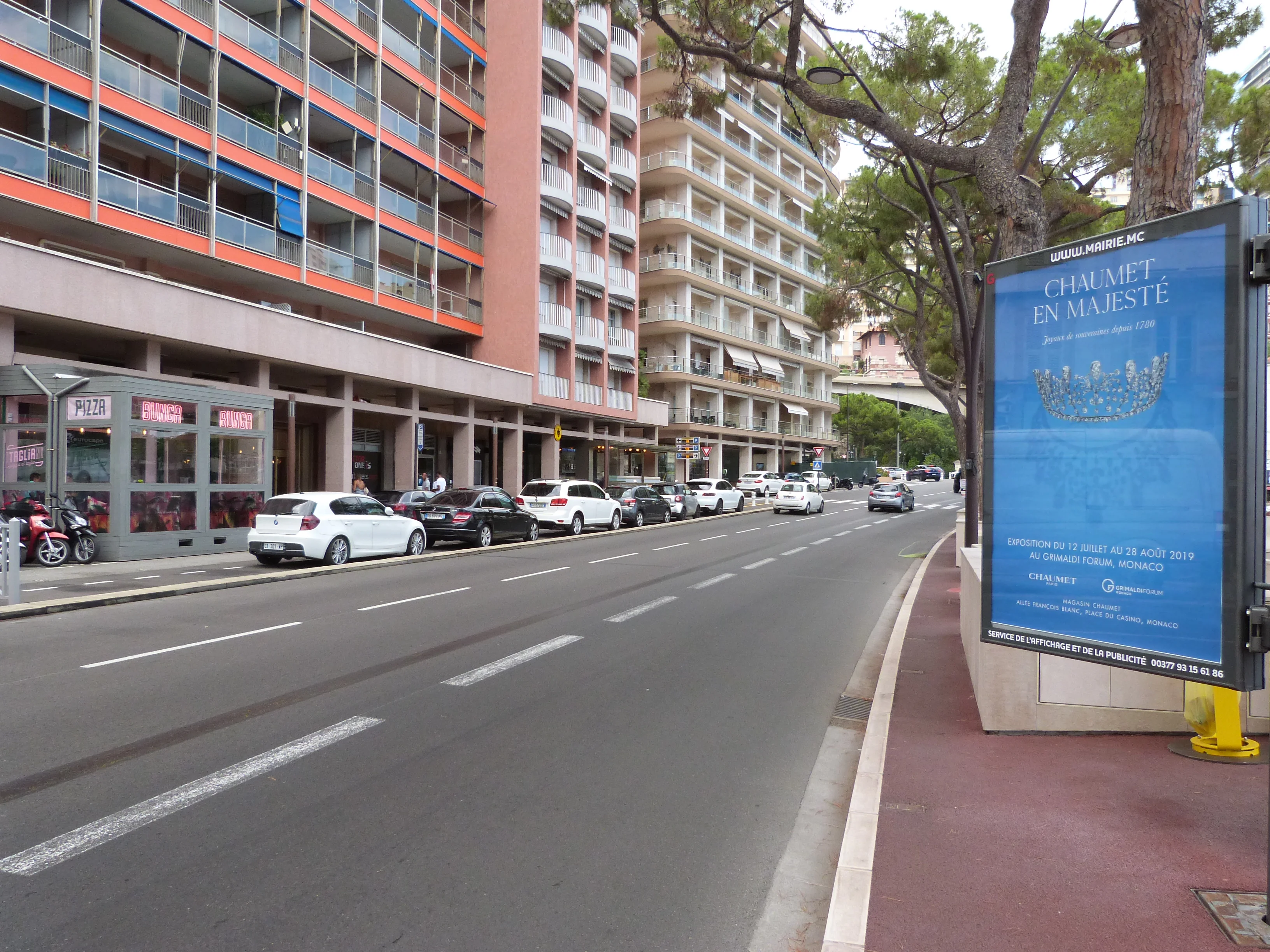 Campagne d'affichage pour la marque Chuamet en principauté de Monaco